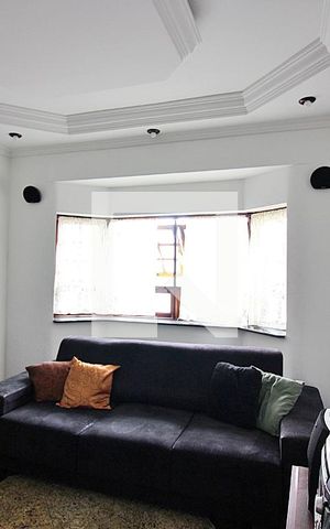 Casa à venda com 393m², 5 quartos e 8 vagasSala de TV