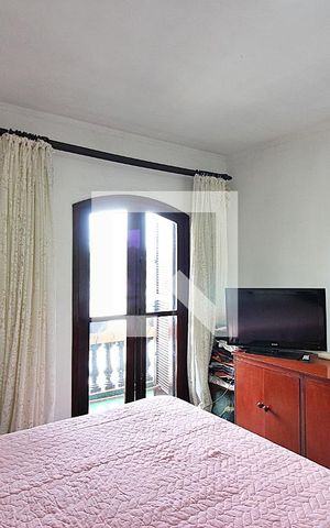 Casa à venda com 393m², 5 quartos e 8 vagasSuíte 1