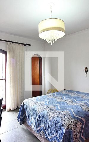 Casa à venda com 393m², 5 quartos e 8 vagasSuíte 2