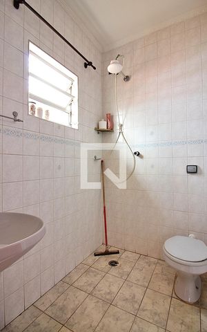 Casa à venda com 393m², 5 quartos e 8 vagasBanheiro da Suíte 3
