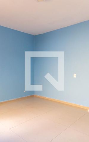 Casa para alugar com 60m², 1 quarto e sem vaga Casa para alugar com 60m², 1 quarto e sem vagaQuarto