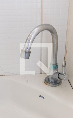 Casa para alugar com 60m², 1 quarto e sem vaga Casa para alugar com 60m², 1 quarto e sem vagaBanheiro
