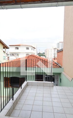 Casa à venda com 315m², 5 quartos e 5 vagas Casa à venda com 315m², 5 quartos e 5 vagasVista do Quarto 5