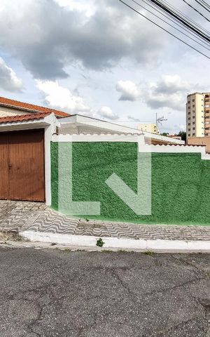 Casa à venda com 300m², 1 quarto e 3 vagasFachada