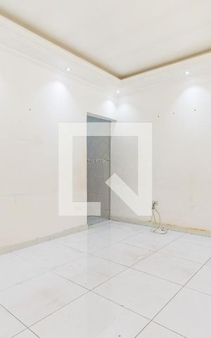 Casa à venda com 210m², 3 quartos e 2 vagas Casa à venda com 210m², 3 quartos e 2 vagasSala