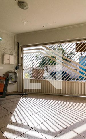 Casa à venda com 210m², 3 quartos e 2 vagas Casa à venda com 210m², 3 quartos e 2 vagasGaragem