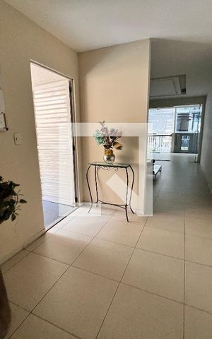 Apartamento à venda com 105m², 3 quartos e 2 vagas Apartamento à venda com 105m², 3 quartos e 2 vagasHall de Entrada