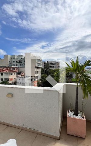 Apartamento à venda com 105m², 3 quartos e 2 vagas Apartamento à venda com 105m², 3 quartos e 2 vagasCobertura