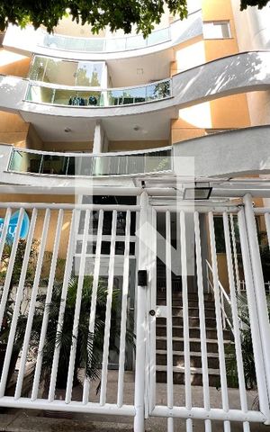 Apartamento à venda com 105m², 3 quartos e 2 vagas Apartamento à venda com 105m², 3 quartos e 2 vagasFachada
