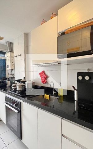 Apartamento à venda com 105m², 3 quartos e 2 vagas Apartamento à venda com 105m², 3 quartos e 2 vagasCozinha