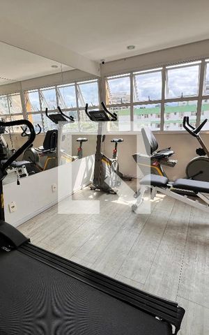 Apartamento à venda com 105m², 3 quartos e 2 vagas Apartamento à venda com 105m², 3 quartos e 2 vagasAcademia