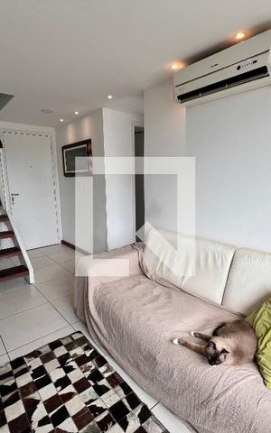 Apartamento à venda com 105m², 3 quartos e 2 vagas Apartamento à venda com 105m², 3 quartos e 2 vagasSala