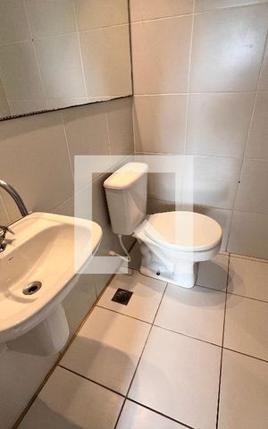 Apartamento à venda com 105m², 3 quartos e 2 vagas Apartamento à venda com 105m², 3 quartos e 2 vagasBanheiro 1