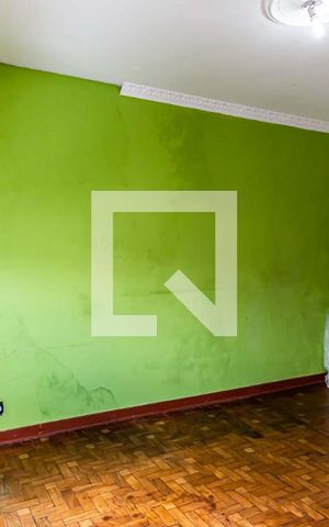 Casa à venda com 118m², 2 quartos e 3 vagas Casa à venda com 118m², 2 quartos e 3 vagasSala
