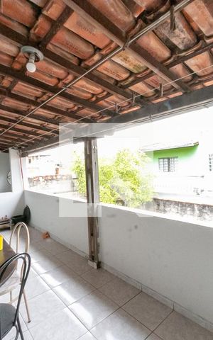 Casa à venda com 105m², 3 quartos e 2 vagasÁrea de Serviço
