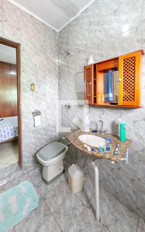 Casa à venda com 105m², 3 quartos e 2 vagasBanheiro da Suíte