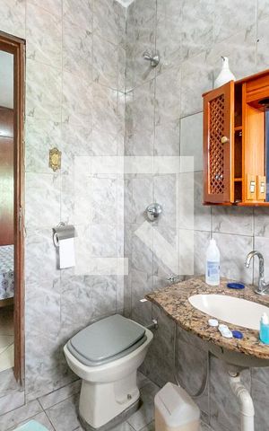 Casa à venda com 105m², 3 quartos e 2 vagasBanheiro da Suíte