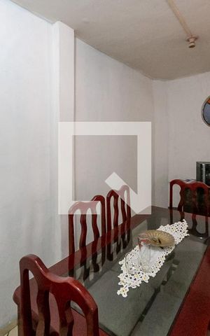 Casa à venda com 105m², 3 quartos e 2 vagasSala