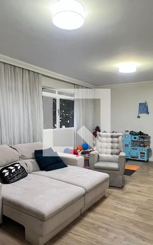 Apartamento à venda com 156m², 3 quartos e 1 vaga Apartamento à venda com 156m², 3 quartos e 1 vagaSala