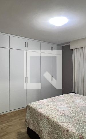 Apartamento à venda com 156m², 3 quartos e 1 vaga Apartamento à venda com 156m², 3 quartos e 1 vagaSuite
