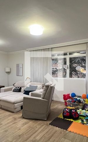Apartamento à venda com 156m², 3 quartos e 1 vaga Apartamento à venda com 156m², 3 quartos e 1 vagaSala