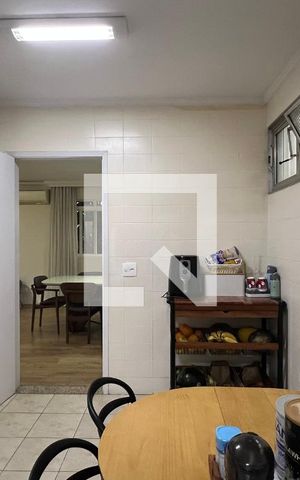 Apartamento à venda com 156m², 3 quartos e 1 vaga Apartamento à venda com 156m², 3 quartos e 1 vagaCopa