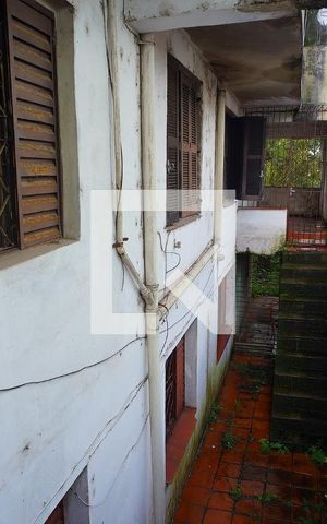 Casa à venda com 300m², 6 quartos e 2 vagasPátio - Vista andar de baixo