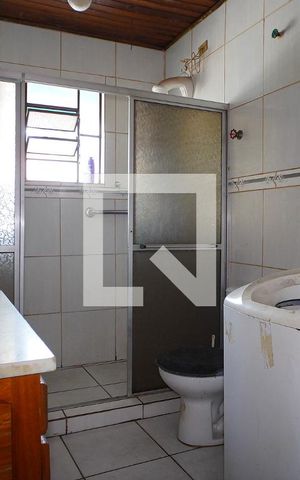 Casa à venda com 300m², 6 quartos e 2 vagasBanheiro 1
