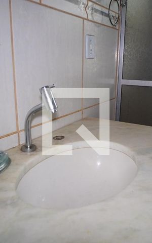 Casa à venda com 300m², 6 quartos e 2 vagasBanheiro 1