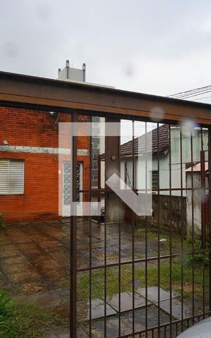 Casa à venda com 300m², 6 quartos e 2 vagasFachada da Casa