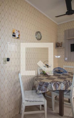 Casa à venda com 224m², 4 quartos e 2 vagas Casa à venda com 224m², 4 quartos e 2 vagasCozinha