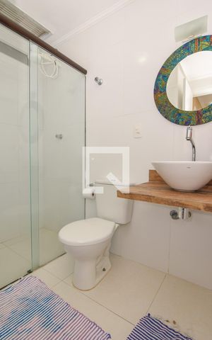Apartamento para alugar com 217m², 3 quartos e 2 vagasBanheiro Social 1