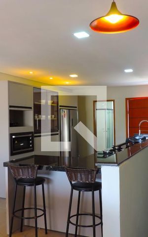 Casa para alugar com 310m², 3 quartos e 2 vagasSala