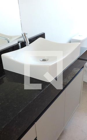 Casa para alugar com 310m², 3 quartos e 2 vagasBanheiro