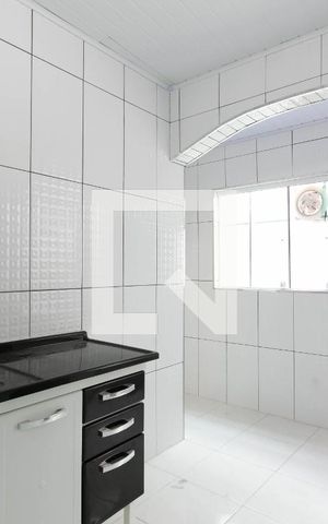 Casa à venda com 335m², 5 quartos e 2 vagas Casa à venda com 335m², 5 quartos e 2 vagasCozinha