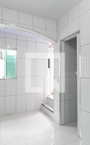 Casa à venda com 335m², 5 quartos e 2 vagas Casa à venda com 335m², 5 quartos e 2 vagasCozinha