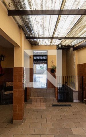 Casa à venda com 300m², 2 quartos e sem vaga Casa à venda com 300m², 2 quartos e sem vagaÁrea de Serviço