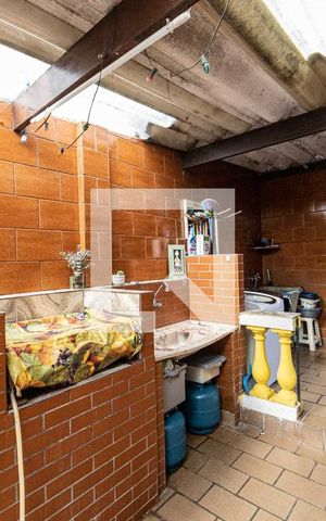 Casa à venda com 300m², 2 quartos e sem vaga Casa à venda com 300m², 2 quartos e sem vagaÁrea de Serviço