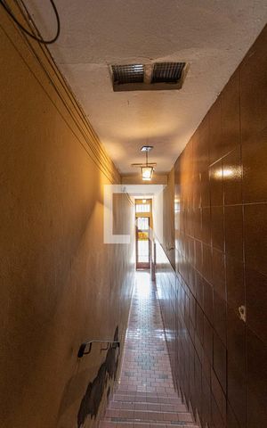 Casa à venda com 300m², 2 quartos e sem vaga Casa à venda com 300m², 2 quartos e sem vagaÁrea Externa