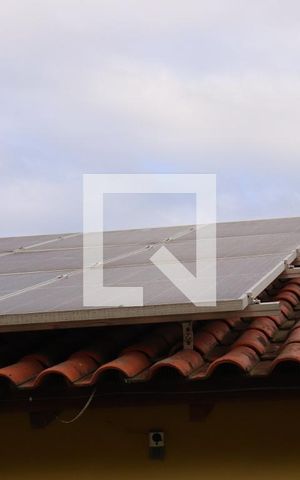 Casa à venda com 360m², 2 quartos e 2 vagasDetalhes