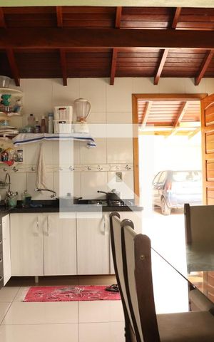 Casa à venda com 360m², 2 quartos e 2 vagasCozinha