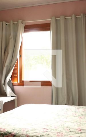 Casa à venda com 360m², 2 quartos e 2 vagasQuarto