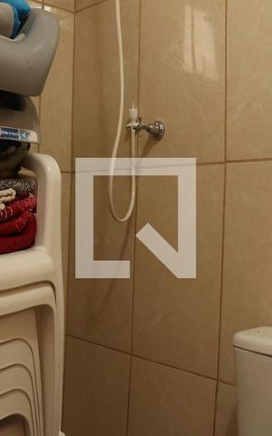 Casa à venda com 360m², 2 quartos e 2 vagasBanheiro de Serviço