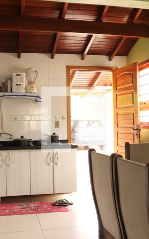 Casa à venda com 360m², 2 quartos e 2 vagasCozinha