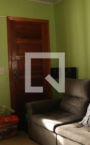Casa à venda com 360m², 2 quartos e 2 vagasSala