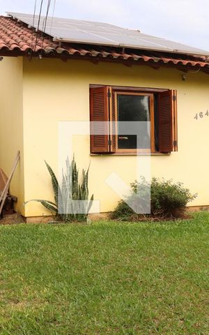 Casa à venda com 360m², 2 quartos e 2 vagasFachada