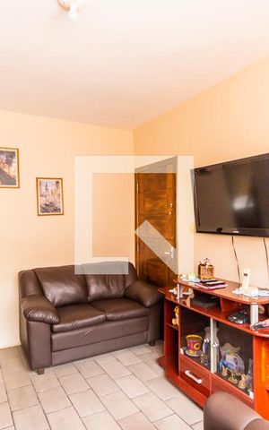 Casa à venda com 250m², 2 quartos e 1 vaga Casa à venda com 250m², 2 quartos e 1 vagaSala