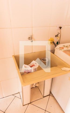 Casa à venda com 250m², 2 quartos e 1 vaga Casa à venda com 250m², 2 quartos e 1 vagaTanque