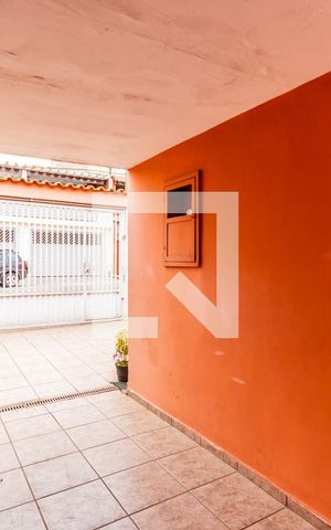 Casa à venda com 250m², 2 quartos e 1 vaga Casa à venda com 250m², 2 quartos e 1 vagaGaragem