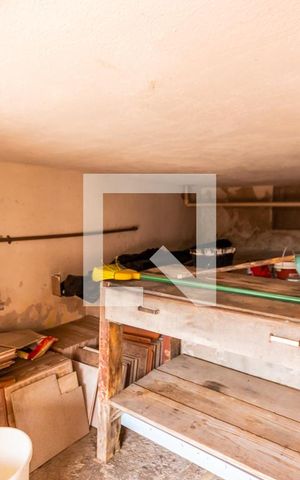 Casa à venda com 250m², 2 quartos e 1 vaga Casa à venda com 250m², 2 quartos e 1 vagaPorão